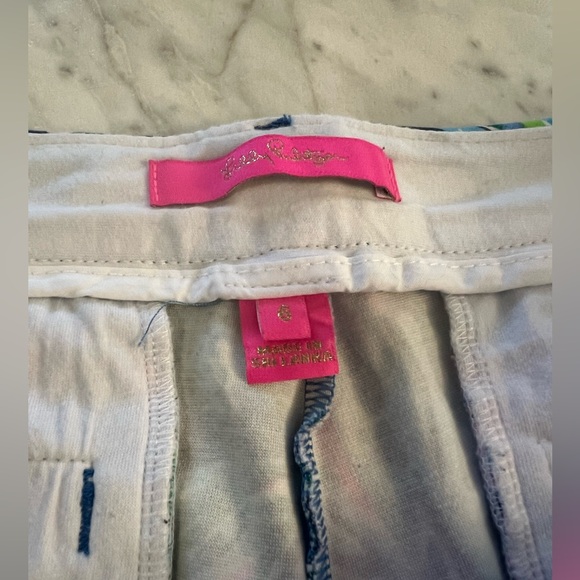 Lilly Pulitzer Callahan Knit shorts, High tide navy, Bringing Mermaid back sz 6 - Picture 4 of 5